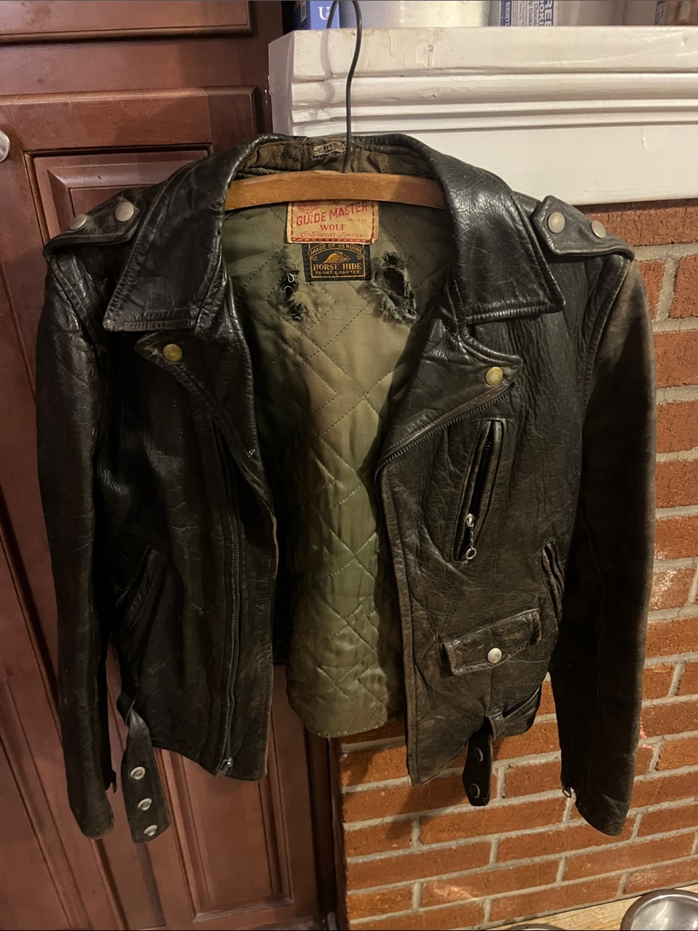 Guide Master Black Leather Bomber Jacket - Men's